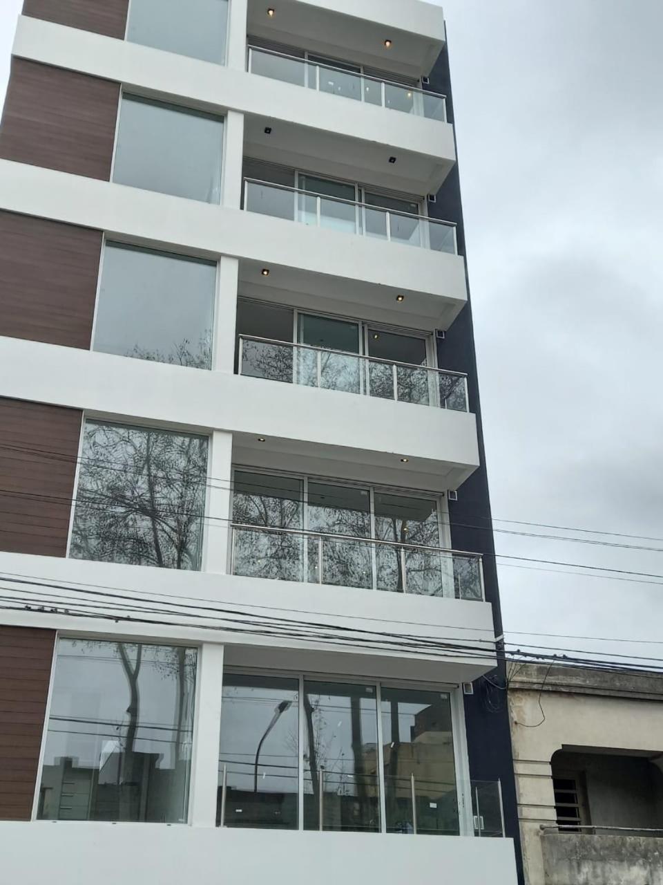 Sweet Apartment *